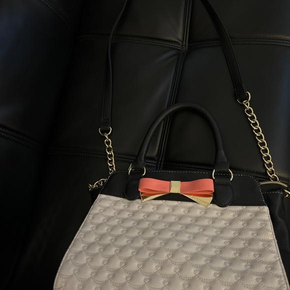 Betsey Johnson Purse - Picture 3 of 6